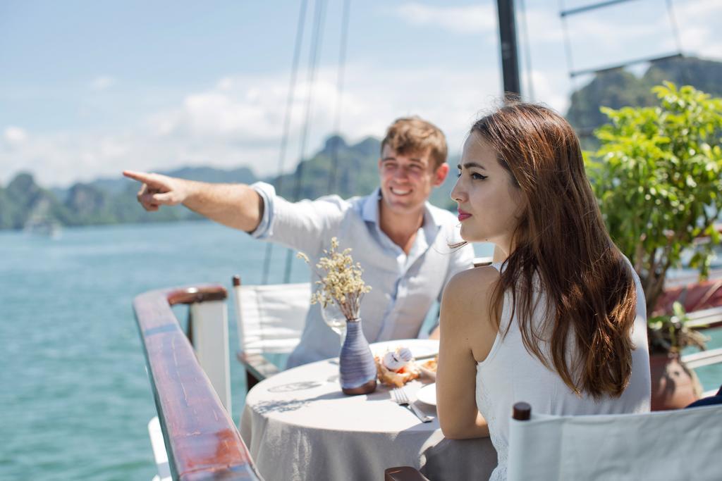 Secret Halong Cruise Otel Ha Long Dış mekan fotoğraf