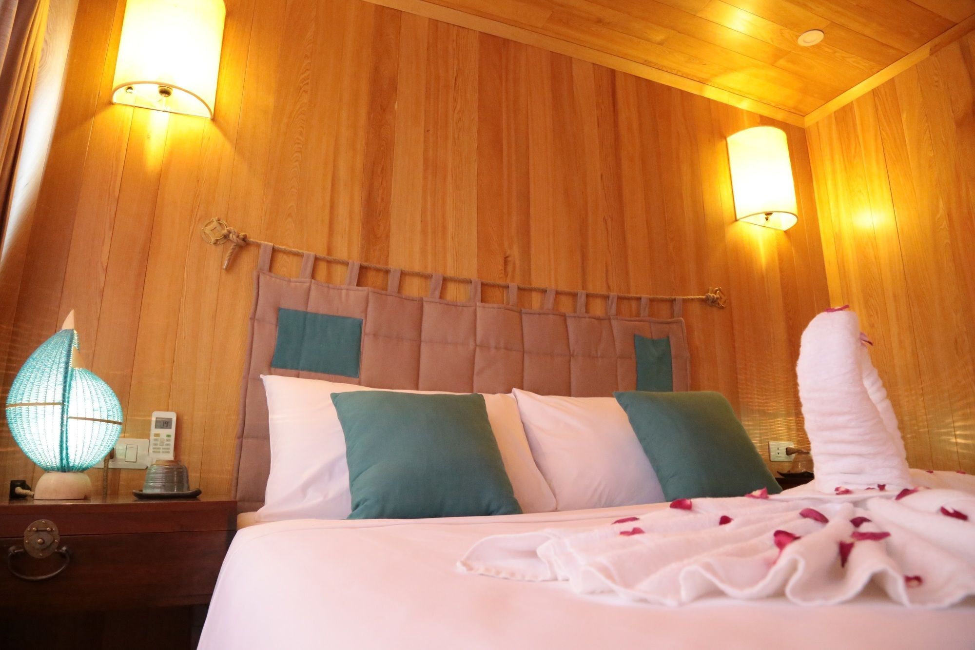 Secret Halong Cruise Otel Ha Long Dış mekan fotoğraf